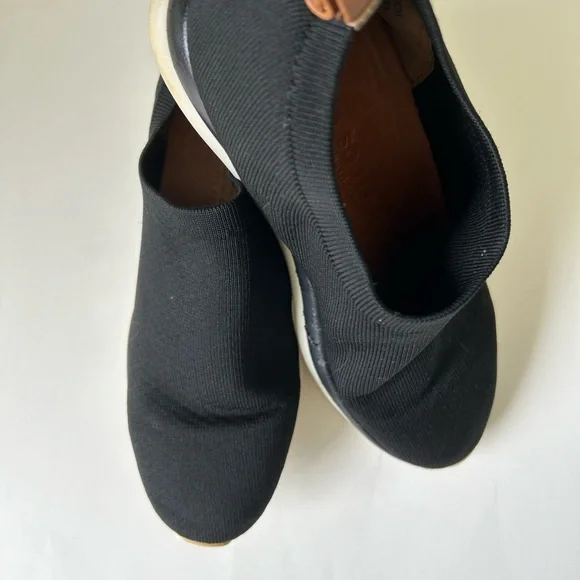 Gentle Souls Kenneth Cole Remi Slip On Sneaker Shoes Size 7.5 women’s - Picture 4 of 6